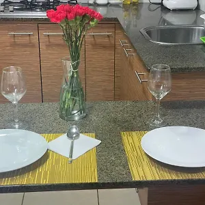 Elegante Amoblada - Park La Carolina Cerca Dann Carlton Apartamento
